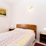 Guesthouse Sobra 3* Sobra