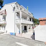 Guesthouse Sobra Gæstehus