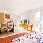 Gæstehus Guesthouse Sobra 3*
