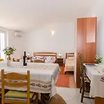 Guesthouse Sobra Gæstehus Sobra