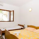 Guesthouse Sobra Sobra