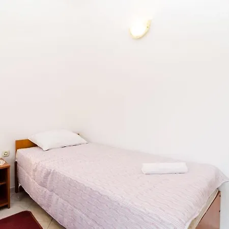 Guesthouse Sobra 3*