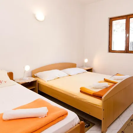 Guesthouse Sobra 3* Sobra