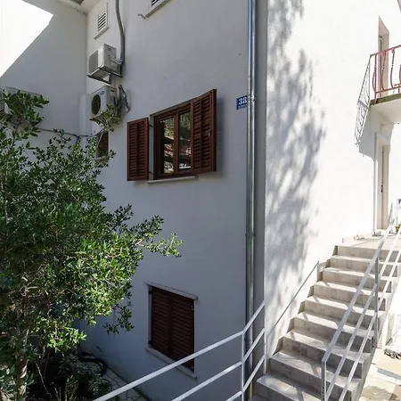 Guesthouse Sobra Guest house