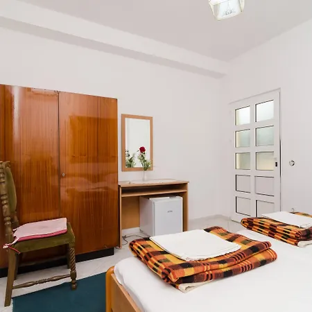 בית הארחה Guesthouse Sobra 3*