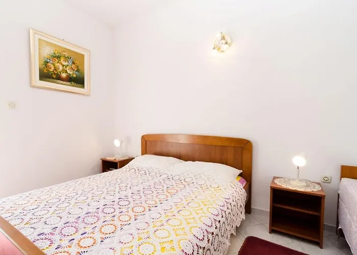 Guesthouse Sobra 3* Sobra
