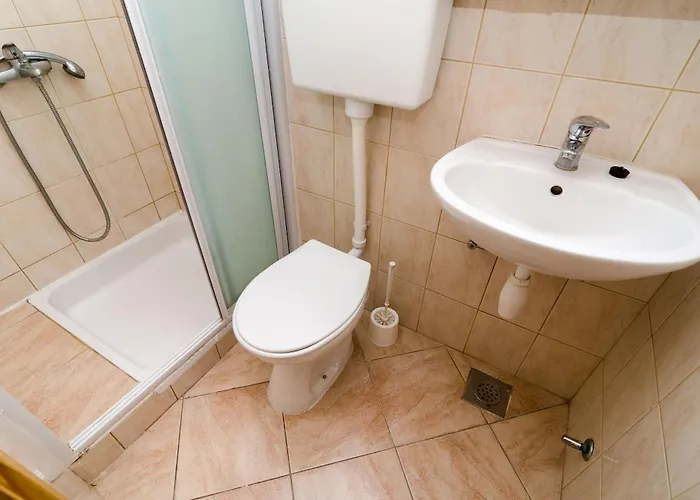 בית הארחה Guesthouse Sobra Sobra