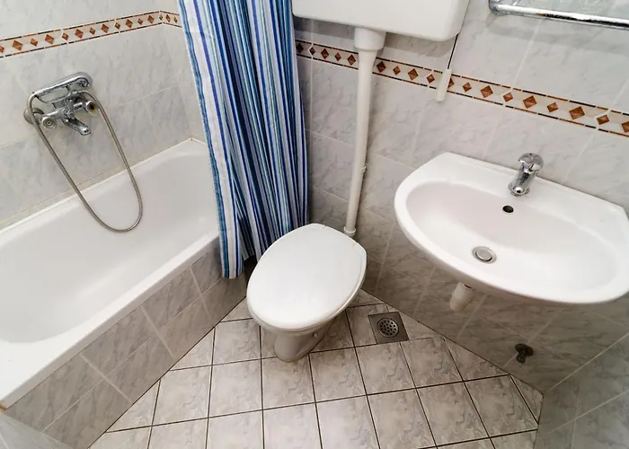 בית הארחה Guesthouse Sobra Sobra