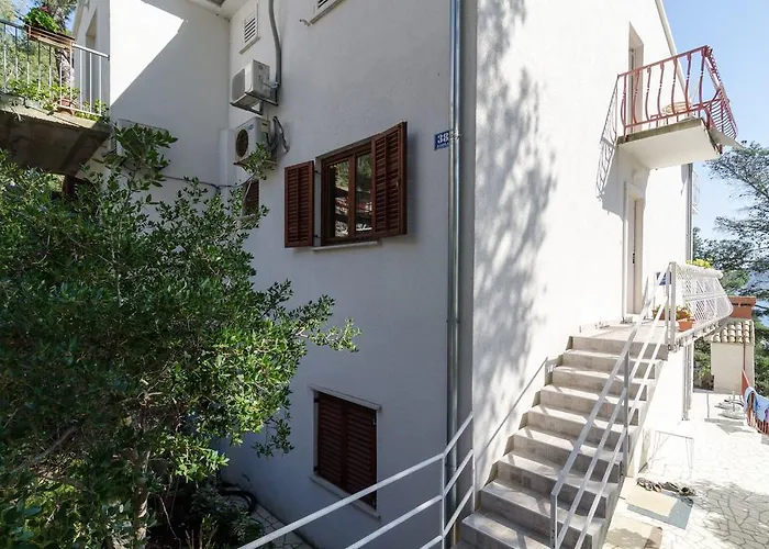 Guesthouse Sobra בית הארחה