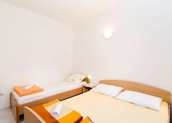 Guesthouse Sobra בית הארחה Sobra