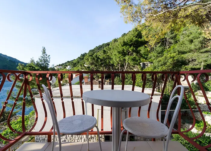 Guesthouse Sobra בית הארחה Sobra