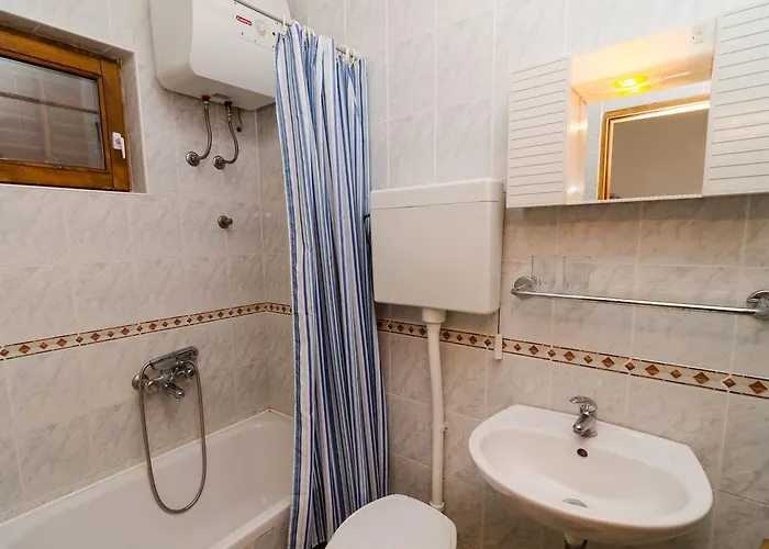 Guesthouse Sobra 3*