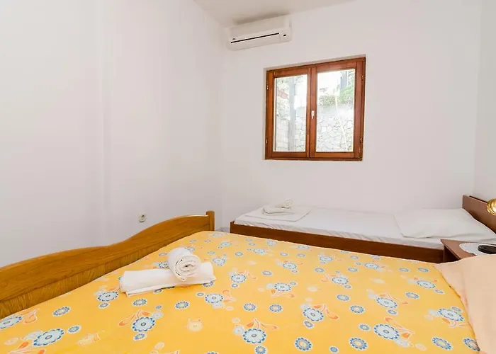 Guesthouse Sobra בית הארחה Sobra