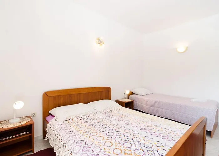 Guesthouse Sobra 3*