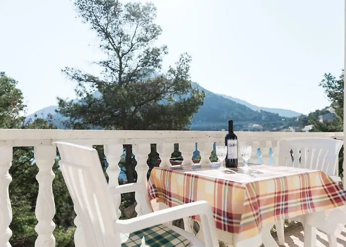 Guesthouse Sobra 3*