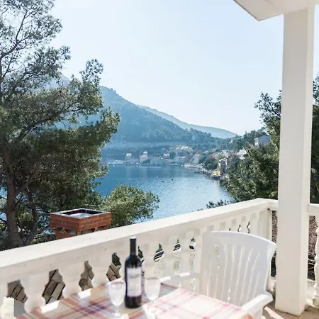 Guest house Guesthouse Sobra Sobra
