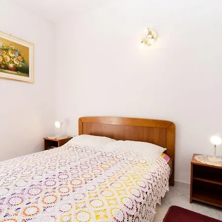 Guesthouse Sobra 3* Sobra