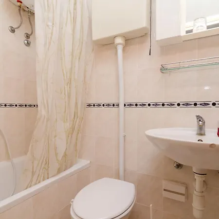 Guest house Guesthouse Sobra 3*