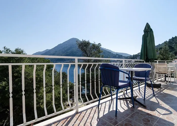 Guesthouse Sobra 3* Собра